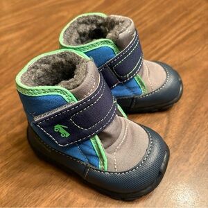 See Kai Run Blake Basics Insulted Boots (size 5)